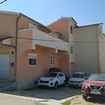 Vinka Tribunj Трибунь