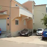 Vinka Tribunj Апартаменты Трибунь