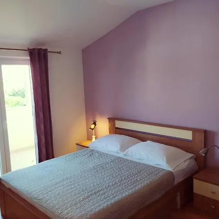Apartment Vinka Tribunj Tribunj (Sibenik-Knin)