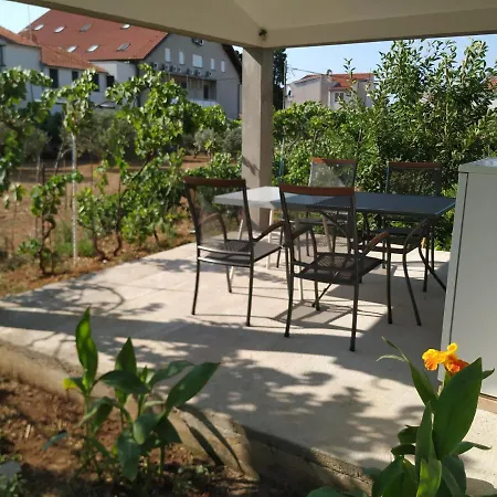 Vinka Tribunj Apartment *