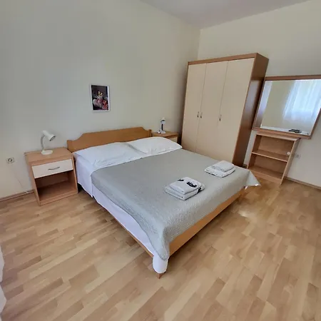 Vinka Tribunj *