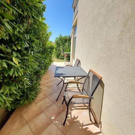 Vinka Tribunj * Трибунь